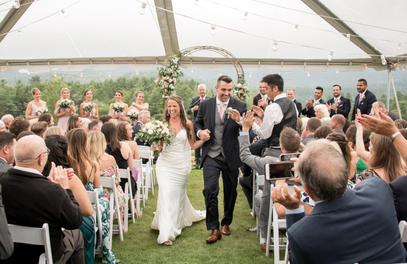 Wedding ceremony at Owl's Nest Resort & Golf Club.