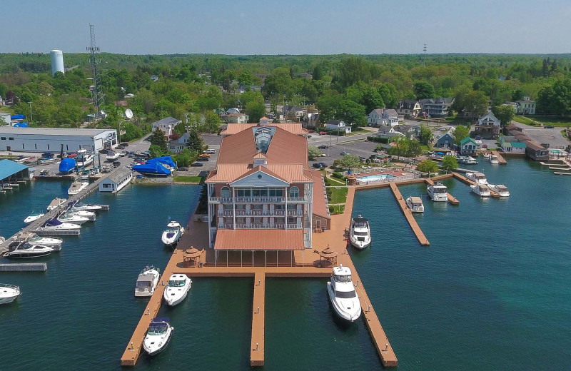 Exterior view of The Riveredge Resort.