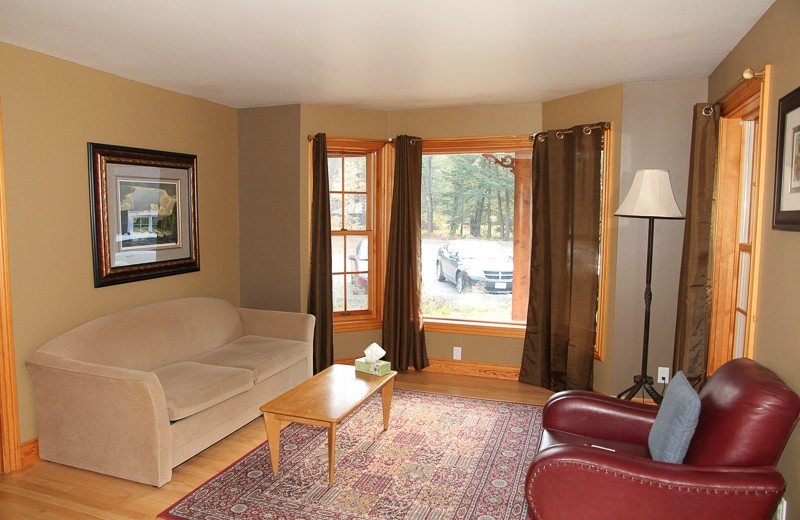 Cottage living room at Patterson Kaye Resort.