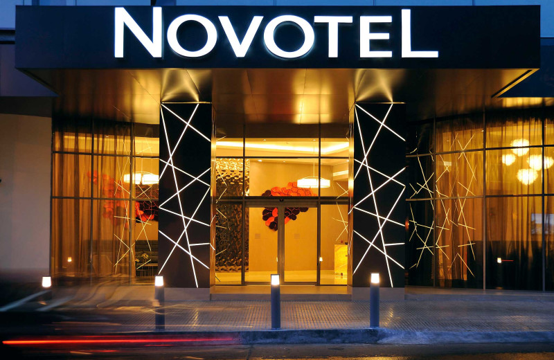 Exterior view of Novotel Toronto North York.