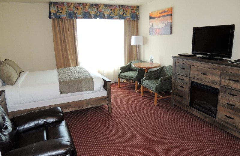 Guest room at Harbor Shores on Lake Geneva.