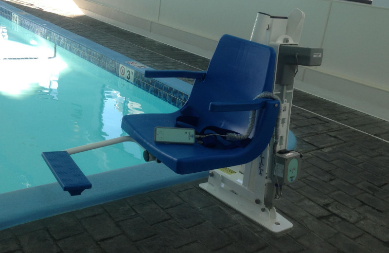 Handicapped assessable pool at Harbor Lights Resort.