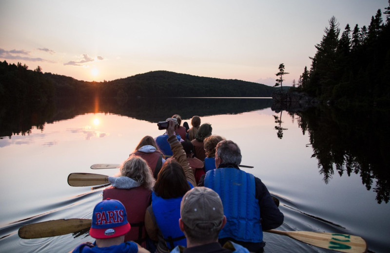 Canoe trip at Algonquin Log Cabin.