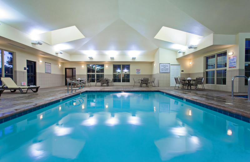 Indoor pool at Staybridge Suites Fairfield Napa Valley Area.