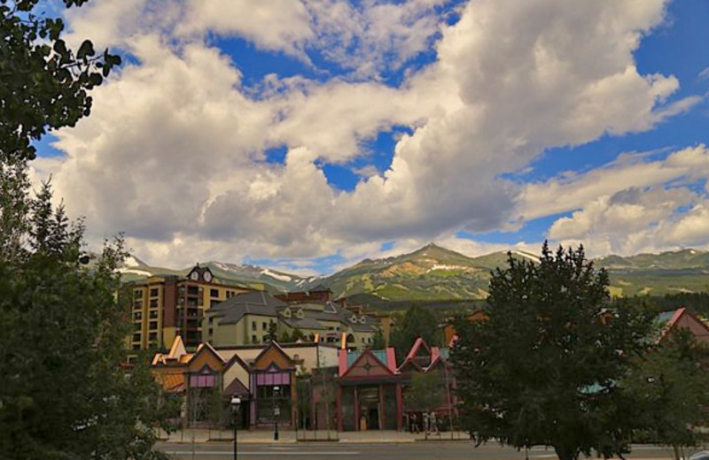 Exterior view of Range View Rentals.