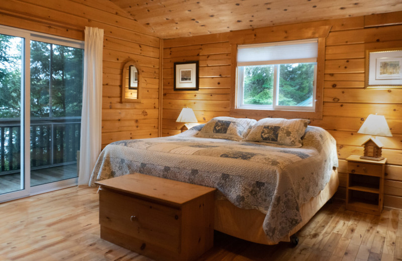 Cabin bedroom at Bartlett Lodge.