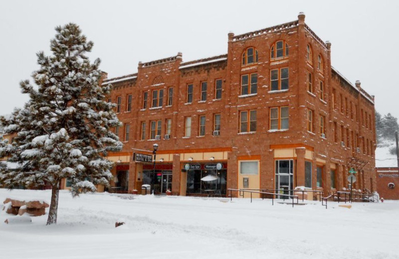 Exterior view of Red Rock River Resort Hotel & Spa.