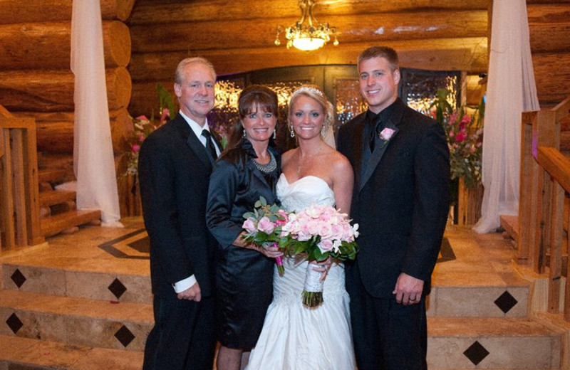 Wedding family at Log Country Cove.