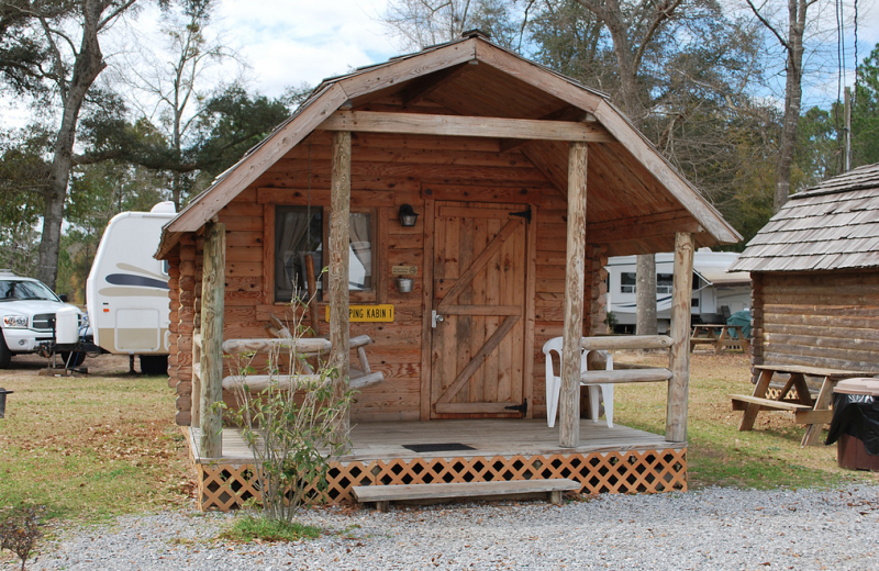 Cabin exterior at Gulf Pines RV Park.