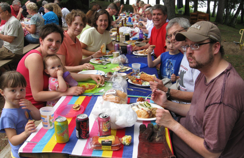 Family reunions at Two Inlets Resort.