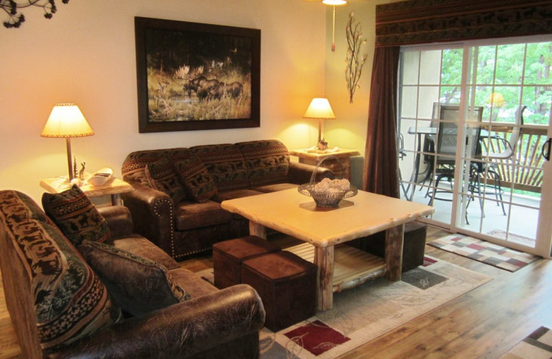 Guest living room at Vickery Resort On Table Rock Lake.