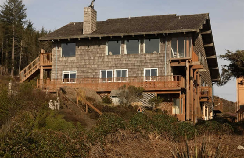 Exterior view of Sandpiper Beach Resort.