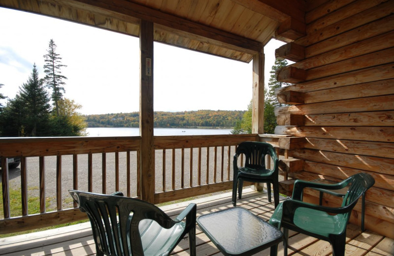 Guest balcony at Powder Horn Lodge 