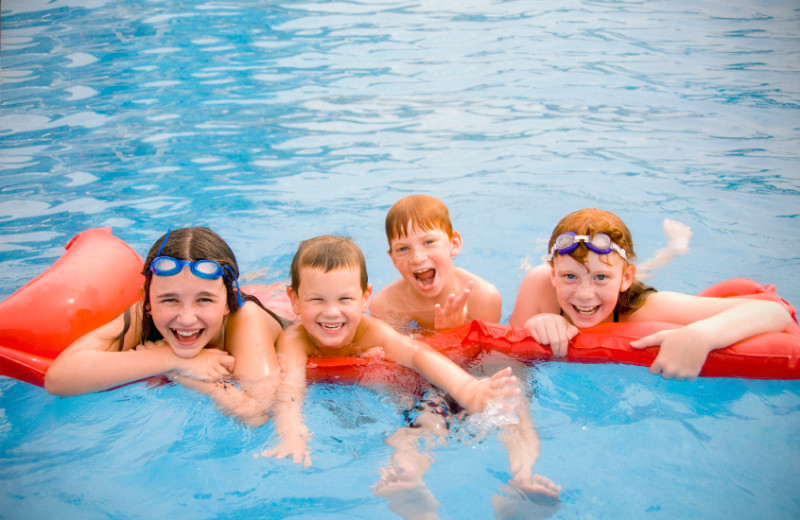 Family swimming at Three Bears Lodge.