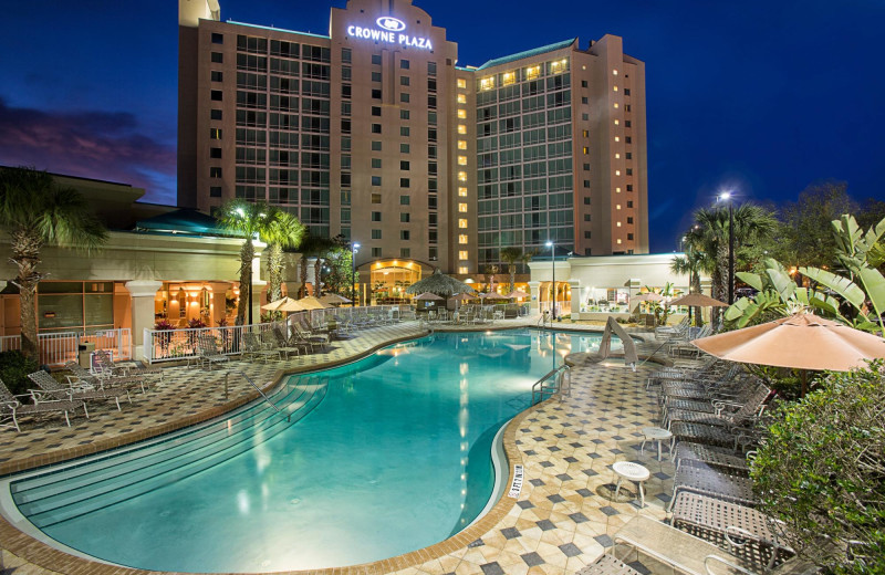 Outdoor pool at Crowne Plaza Orlando - Universal Blvd.