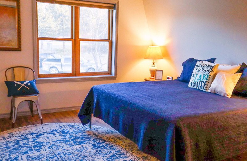 Rental bedroom at Amazing Branson Cabin Rentals - RentBranson.