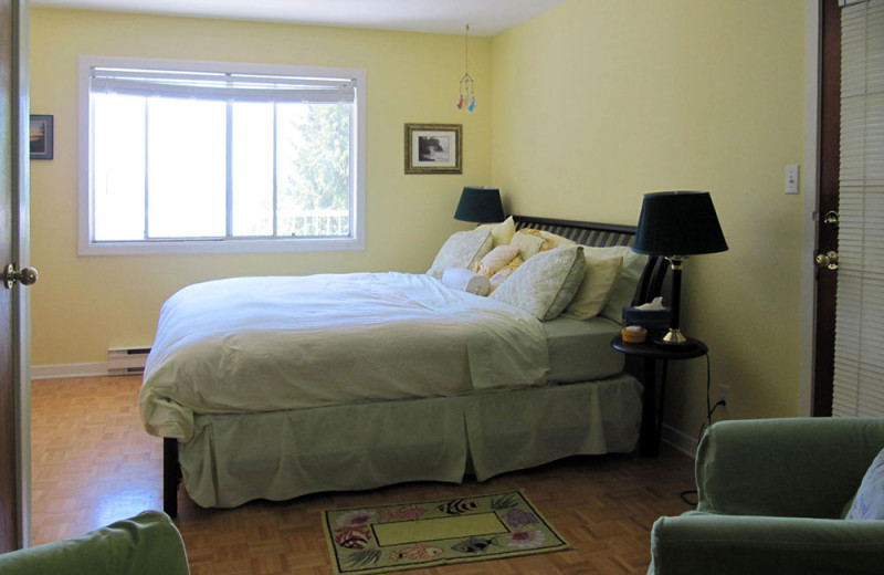 Rental bedroom at Island Vacation Homes.