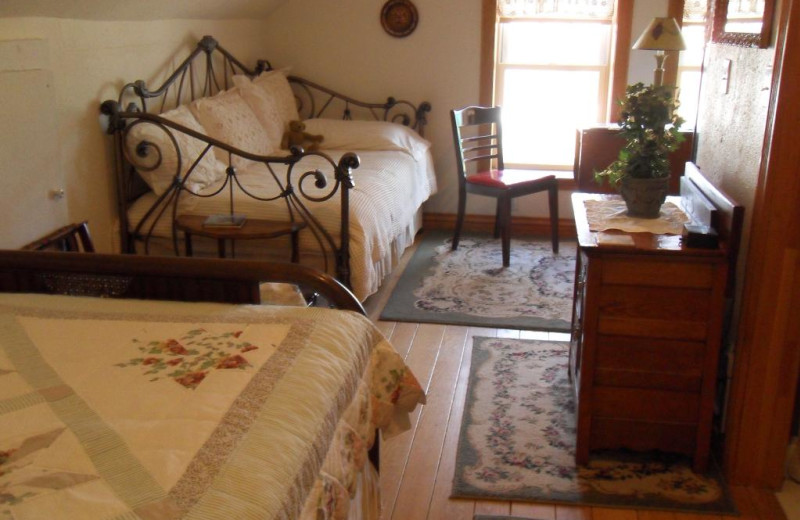 Guest room at Jackson Run Bed 