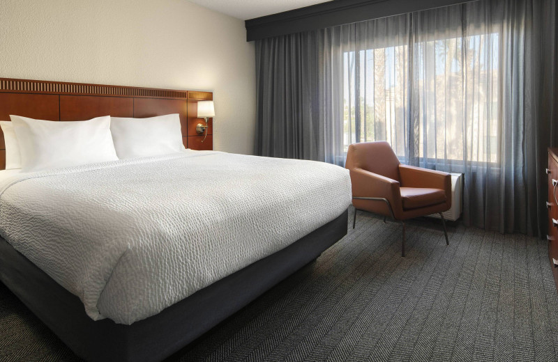 Guest room at Courtyard Palm Springs.