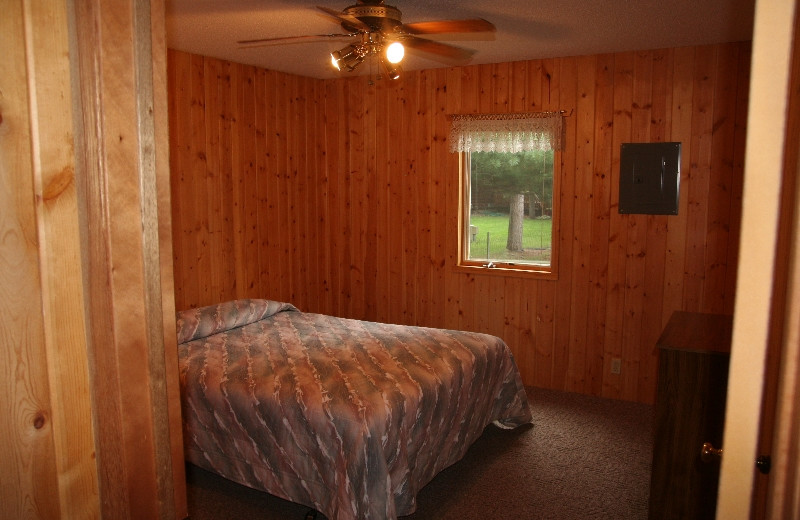 Cabin bedroom at Bay View Lodge.