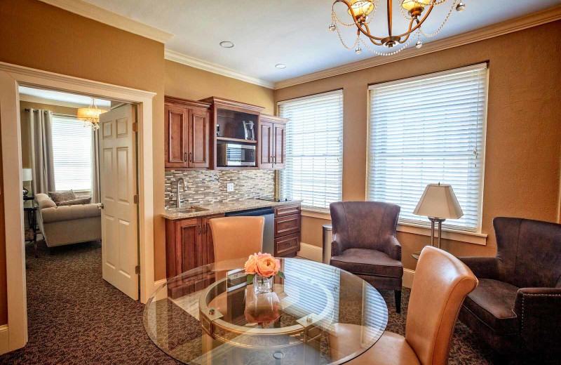 Guest room at Hotel Bothwell Clarion Collection.