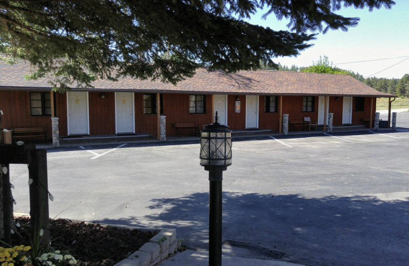 Exterior view of The Lantern Inn.