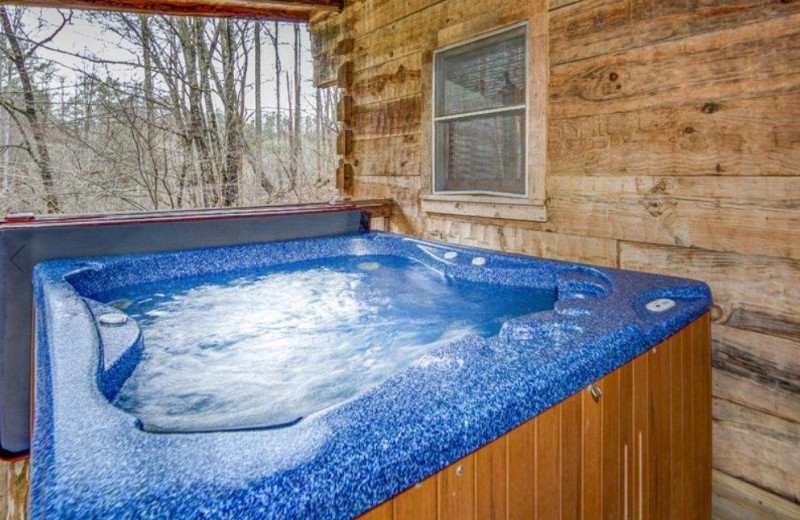 Cabin hot tub at TNT Cabin Rentals.