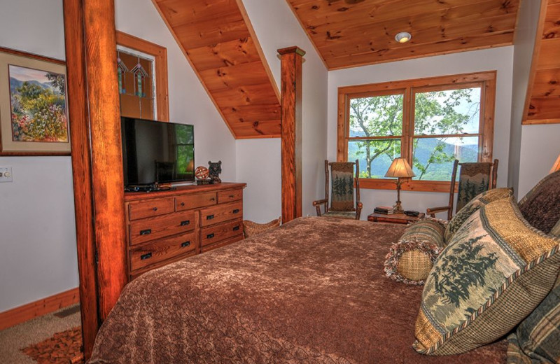 Rental bedroom at Smoky Mountain Retreat Realty.