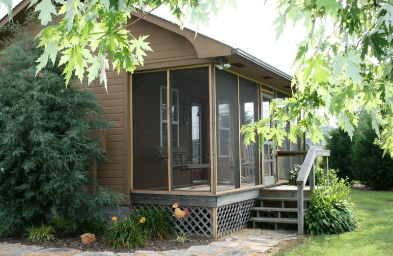 Exterior view of Roosters Rest.