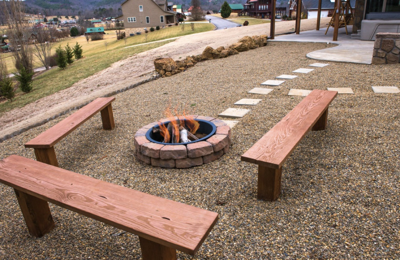 Rental fire pit at Eden Crest Vacation Rentals, Inc.