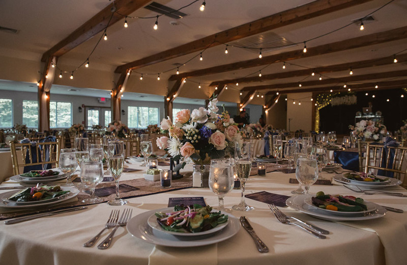 Wedding reception at Arrow Park Lake and Lodge.