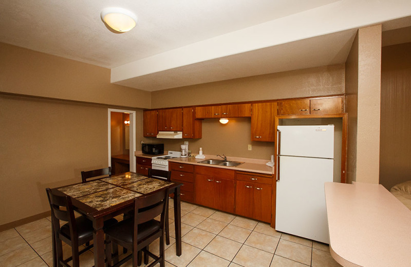 Guest kitchen at Havasu Springs Resort.
