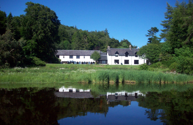 Exterior view of Taychreggan Hotel.