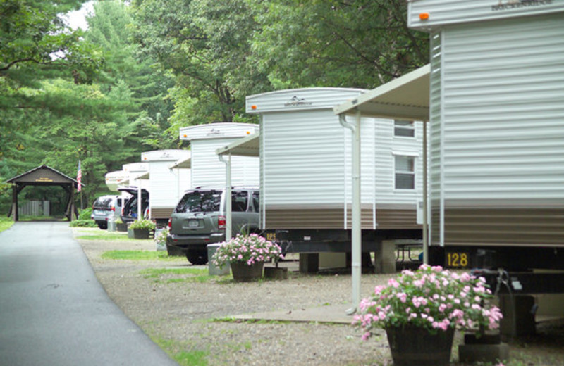 Lodging at Lake George RV Park.