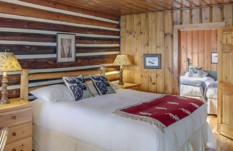 Guest room at Killarney Lodge in Algonquin Park.