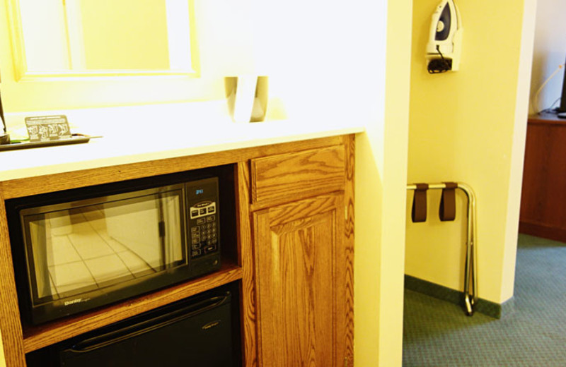 Guest room at Country Inn River Falls.