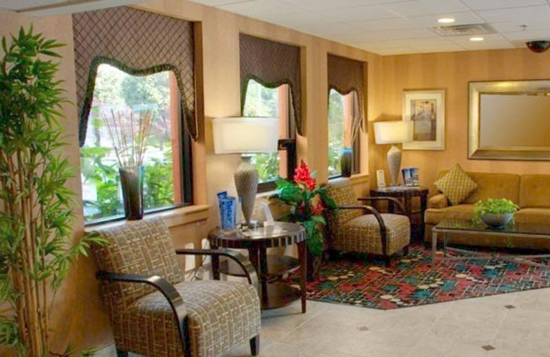 The lobby at Holiday Inn Express Fairfax.