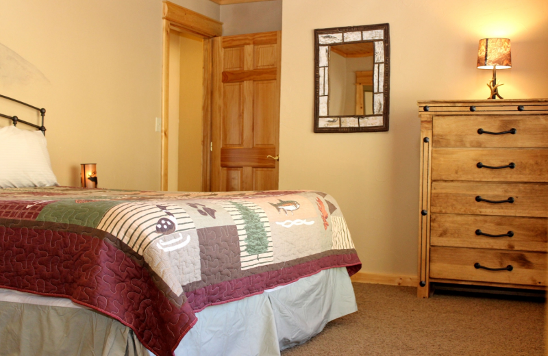 Condo bedroom at Bear Creek Vacation Condos.