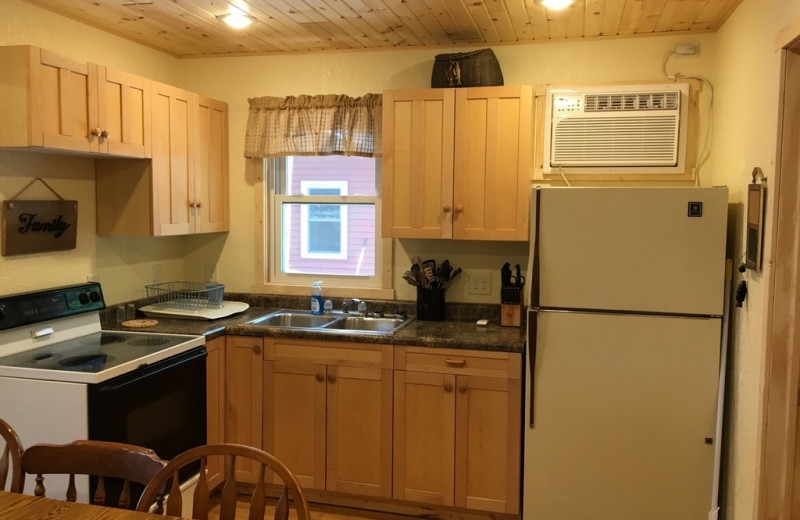 Cabin kitchen at Diamond Lake Resort.