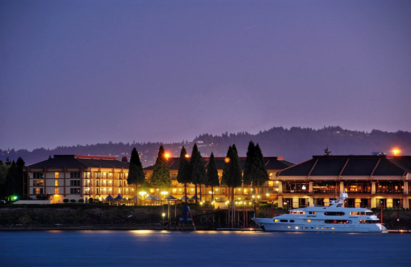 Exterior view of Red Lion Hotel on the River - Jantzen Beach.