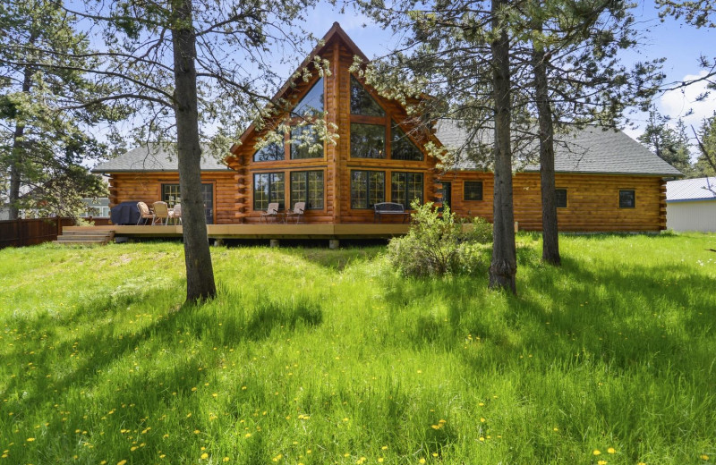 Rental exterior at Mountain Resort Properties.