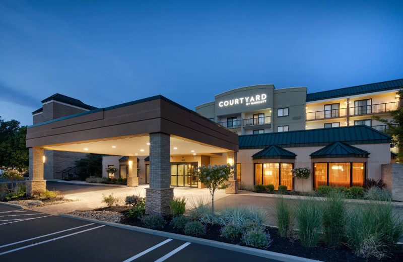 Exterior view of Courtyard Cleveland Beachwood.