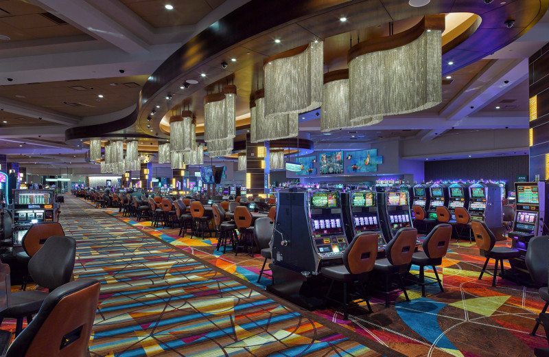 is tropicana casino in evansville open