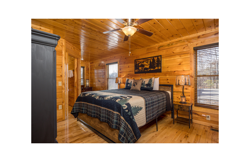 Bedroom at American Patriot Getaways - Bear Pause Cabin.