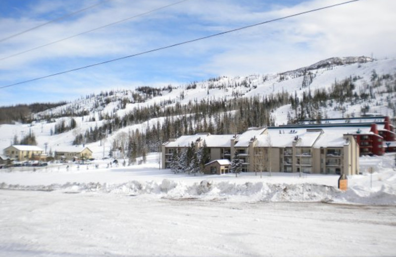 Exterior view of Grand Lodge at Brian Head.