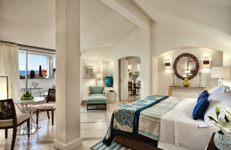 Guest room at Hotel Splendido and Splendido Mare.