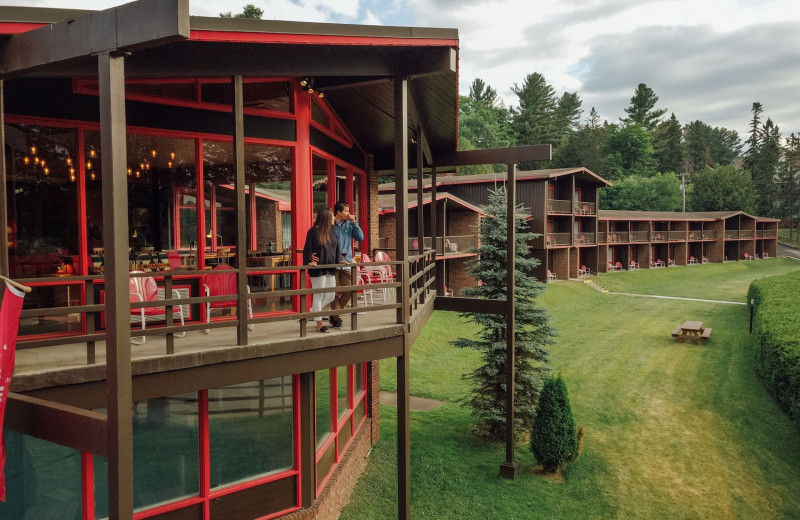 Exterior view of High Peaks Resort.