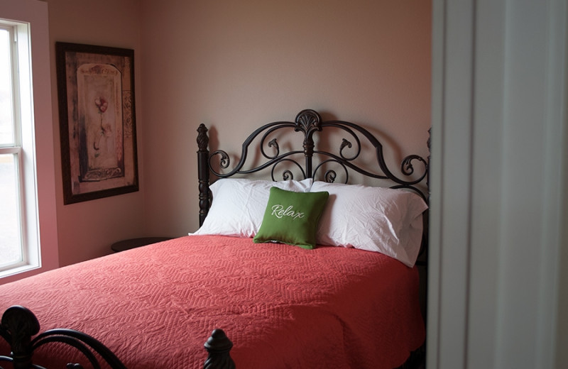 Cabin bedroom at D'Arbonne Pointe.