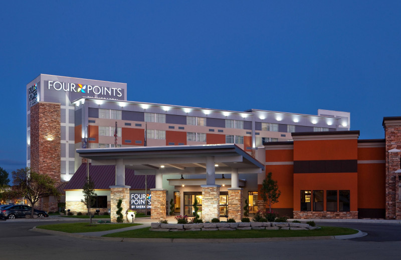 Exterior view of Four Points by Sheraton Saginaw.