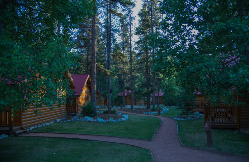 Exterior view of Baker Creek Mountain Resort.